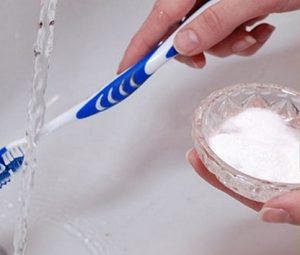 Cách trị mụn đầu đen cho nam giới