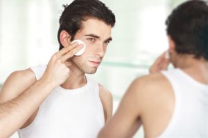 Nguyên nhân khiến bạn trị mụn mãi không hết
