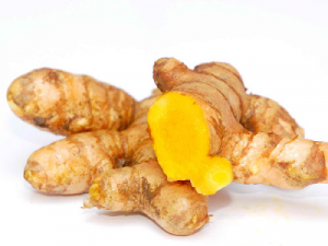 bí quyết trị mụn từ nghệ của dân gian